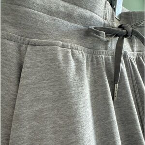 Lululemon align joggers size 4 gray excellent condition